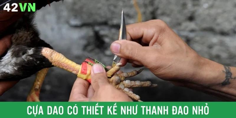 Cựa dao có phần lưới bén nhọn tăng sát thương